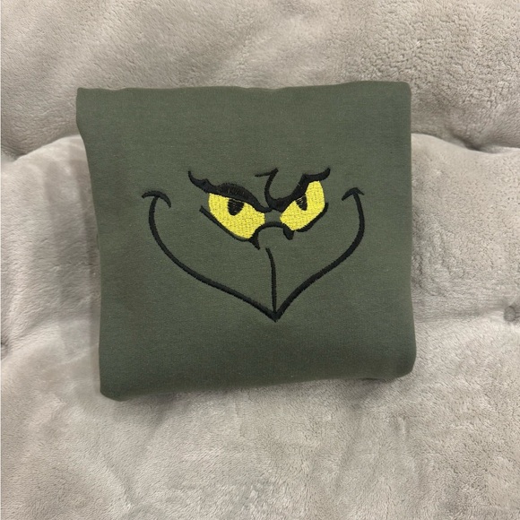 Christmas Ugly Sweater - Picture 1 of 1